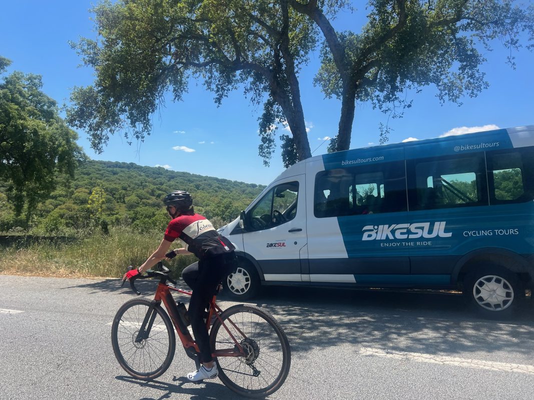 Cyclists on picturesque Algarve gravel road